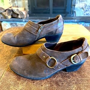 Born Zowy Tobacco Brown Harness Ankle Bootie. Women US 8.5.